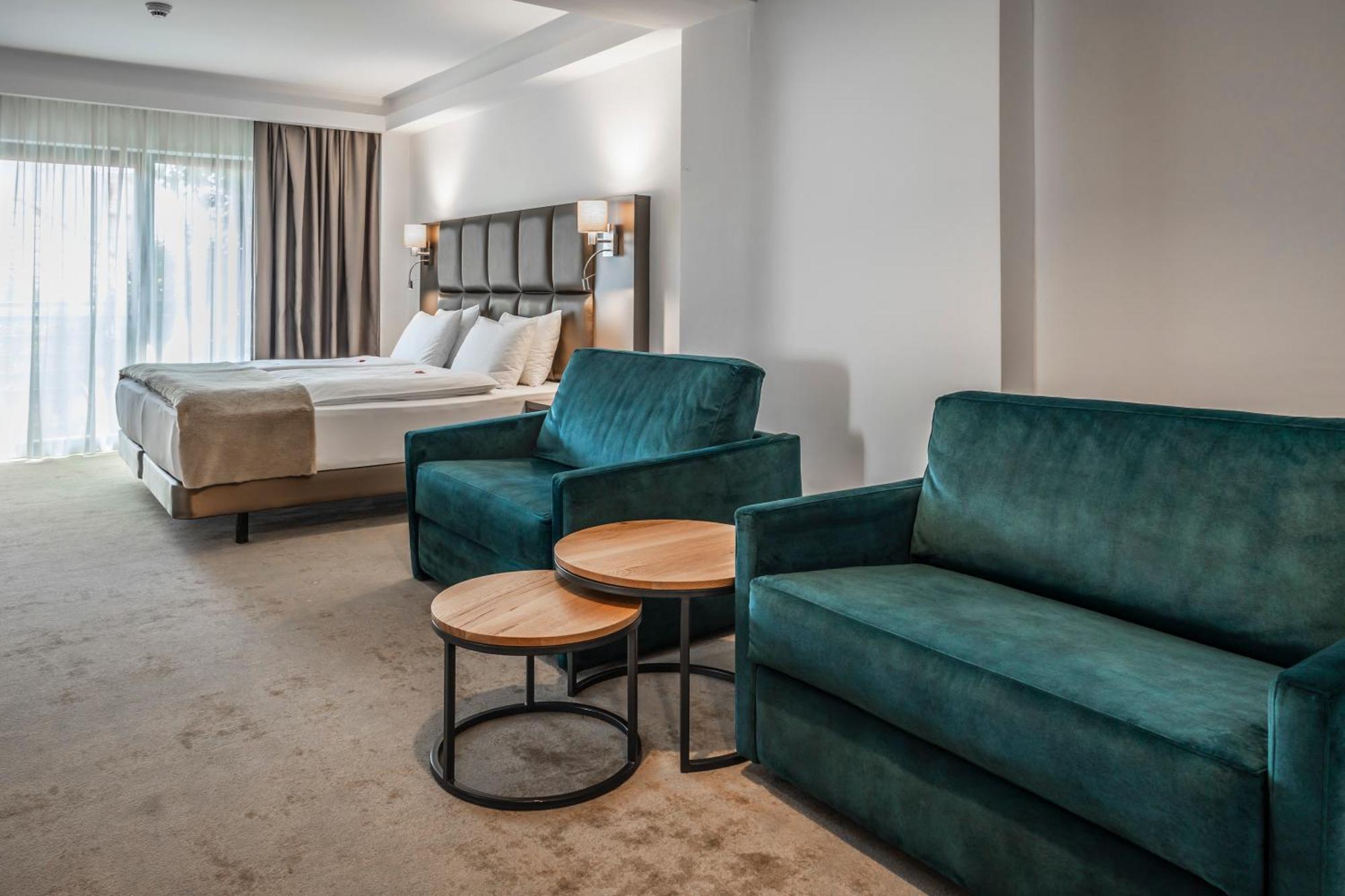Charm Boutique Hotel Сату-Маре Экстерьер фото