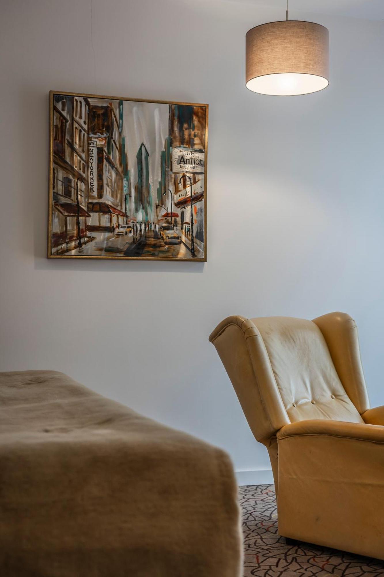 Charm Boutique Hotel Сату-Маре Экстерьер фото
