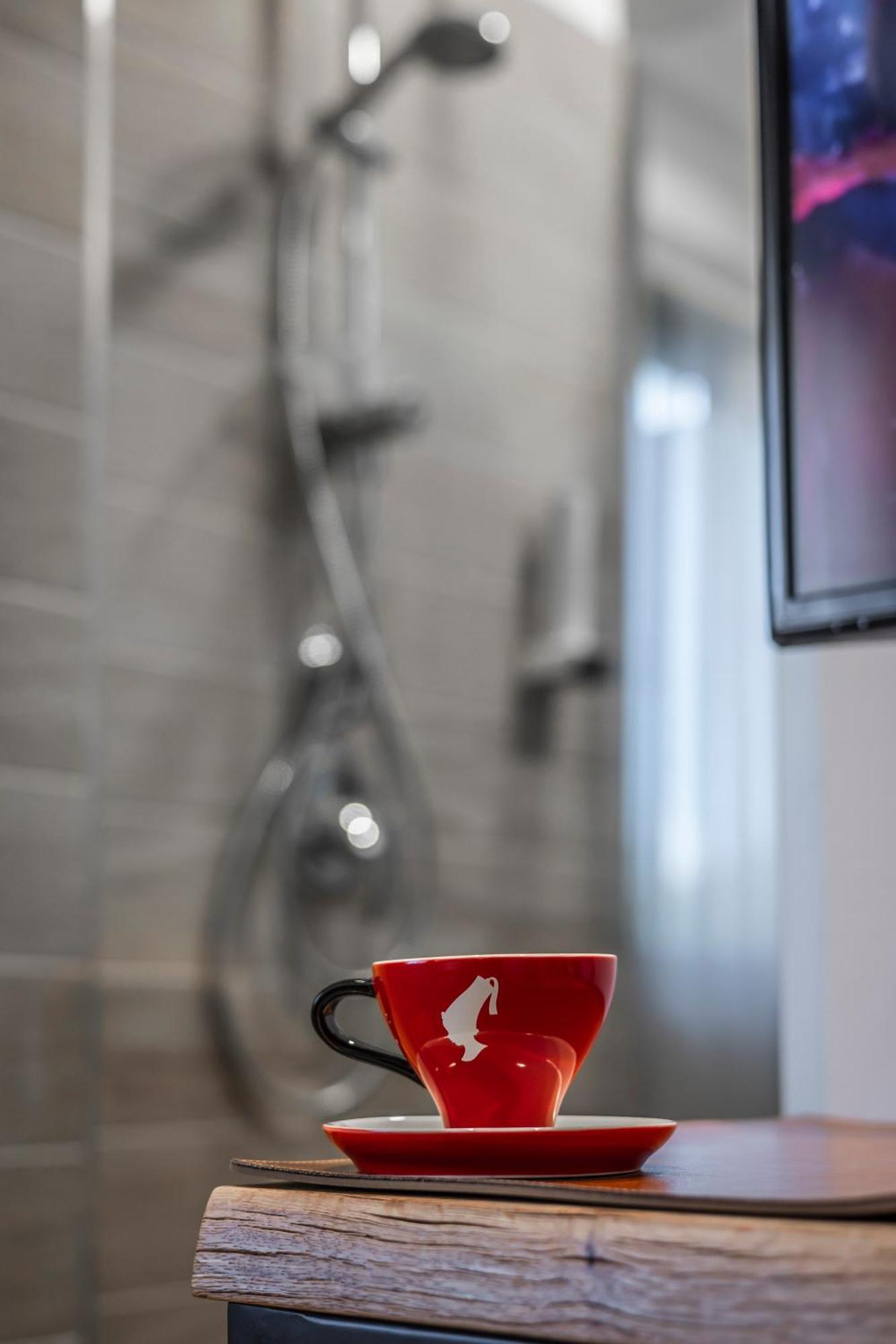 Charm Boutique Hotel Сату-Маре Экстерьер фото